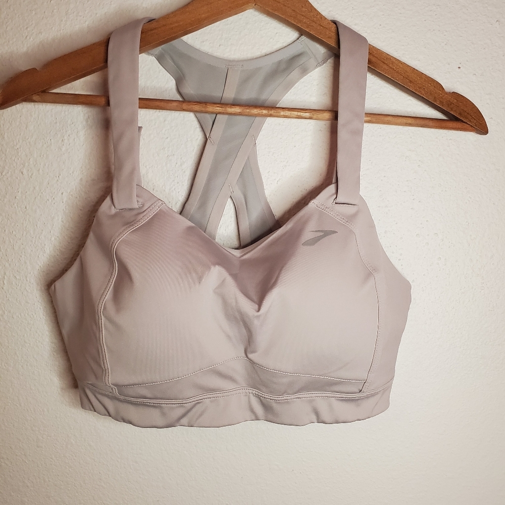 Brooks Juno sport bra Size 34D